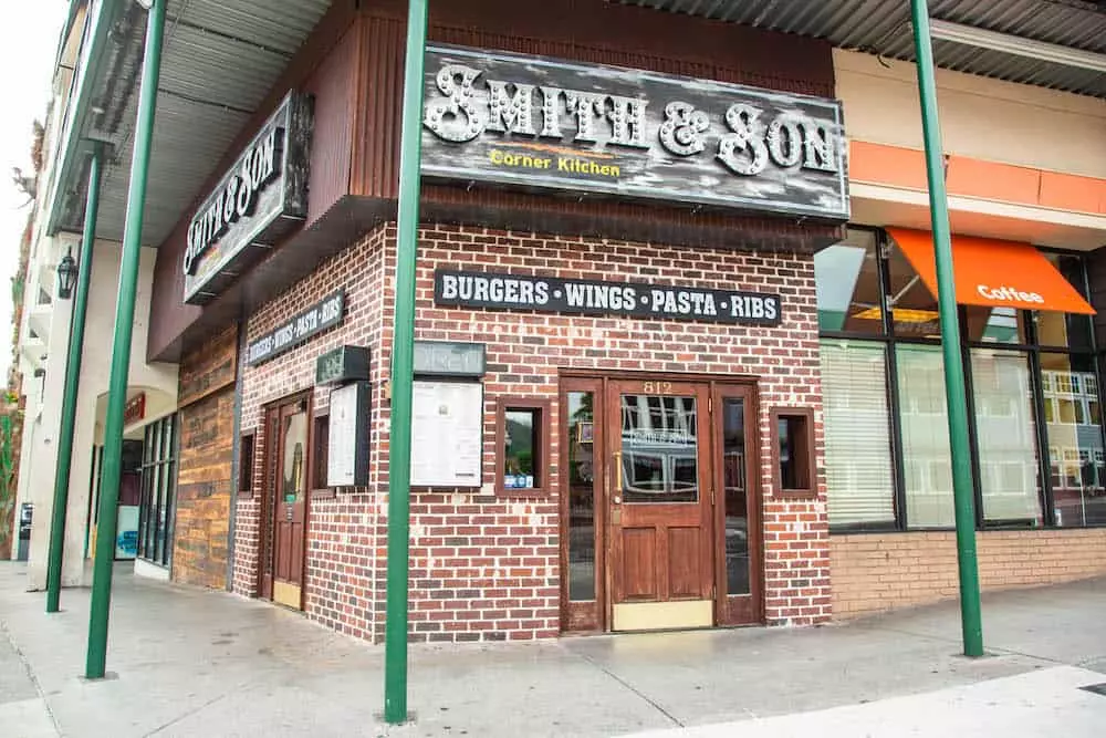 6 Downtown Gatlinburg Restaurants Open on Thanksgiving