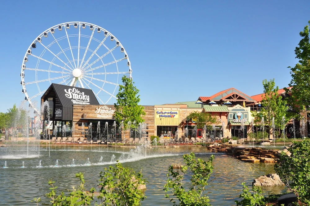 The Island Fountain Show is one of the best free things to do in Pigeon Forge