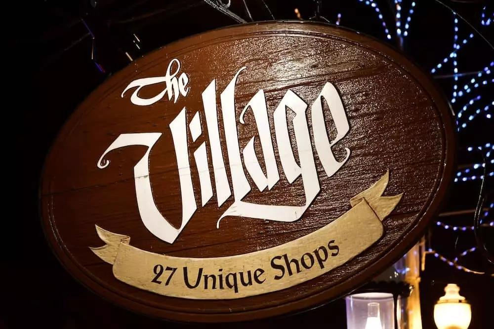 4 Best Places to Go Holiday Shopping in Gatlinburg and the Smoky Mountains