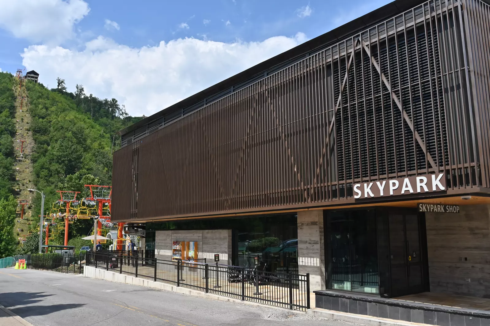 3 Mountain Top Amusement Parks in Gatlinburg You Need to Visit