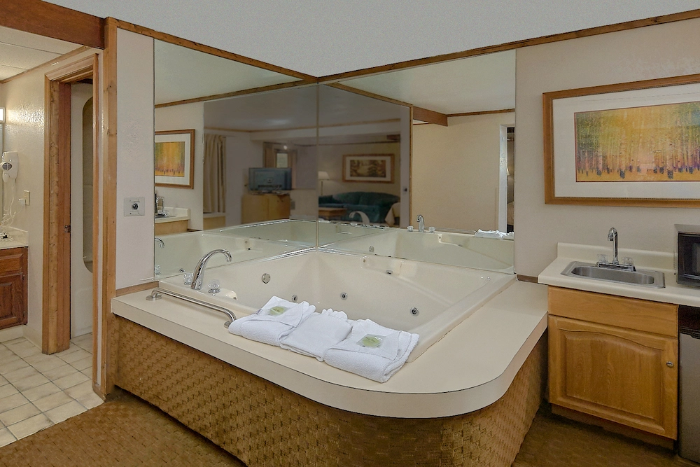 4 Ways to Keep Warm This Winter at Our Hotel in Downtown Gatlinburg