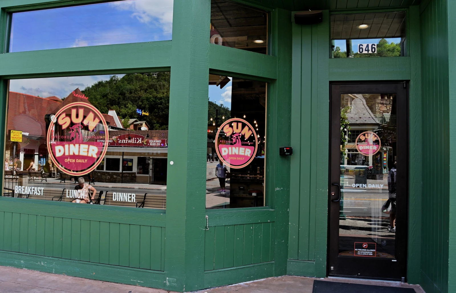 5 of the Best Places to Eat Breakfast in Gatlinburg TN
