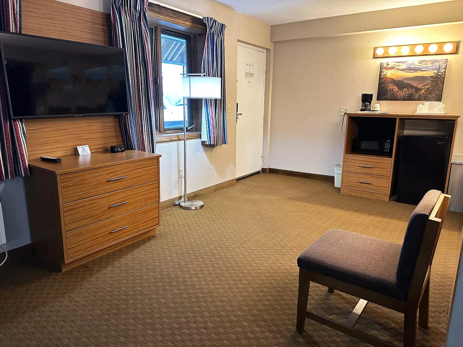 King Bed With Jacuzzi Rooms