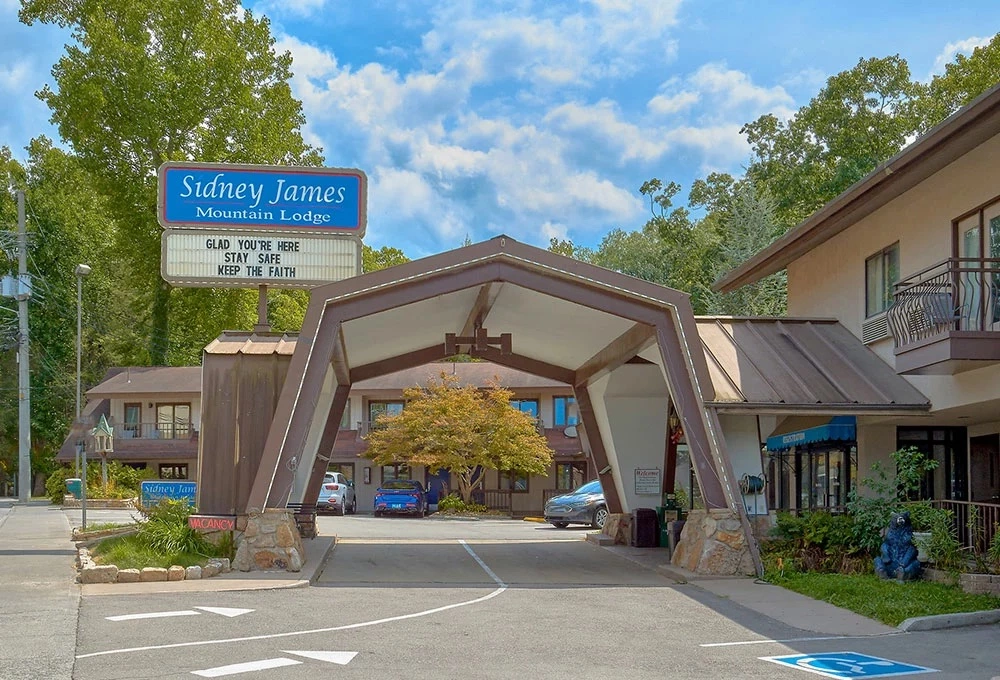 A Detailed Guide to Staying at Our Downtown Gatlinburg Hotel