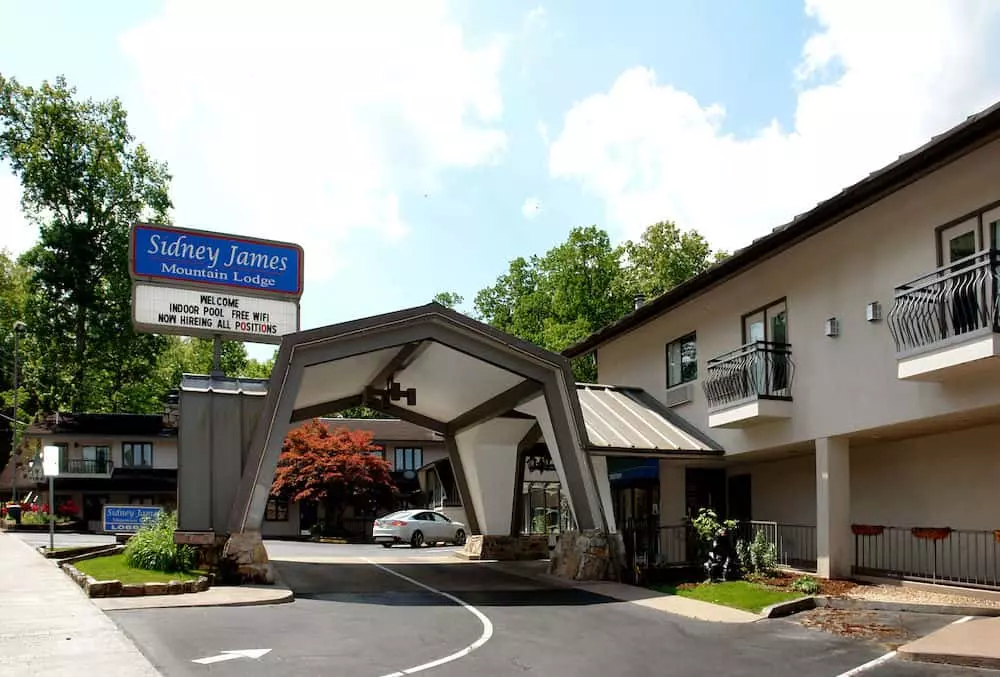 4 Frequently Asked Questions About Our Downtown Gatlinburg Hotel