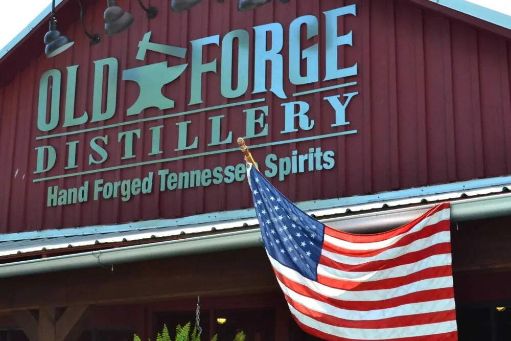 The 5 Top Smoky Mountain Breweries and Distilleries