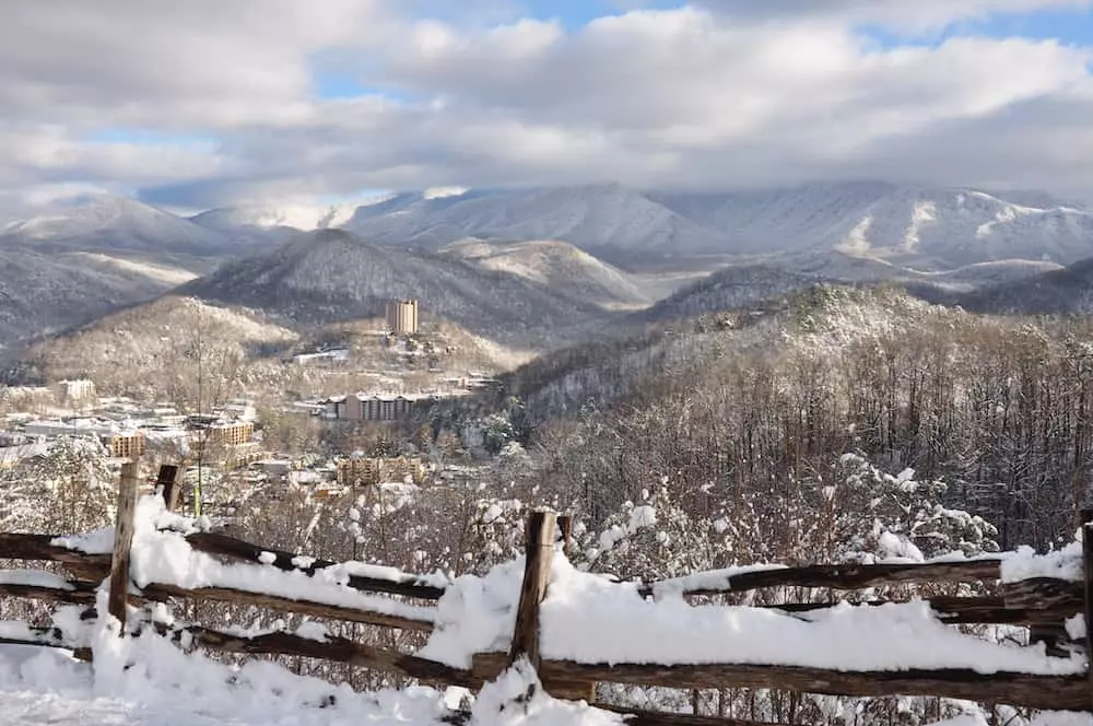 Top 4 Fun Things to Do in the Winter While Staying at Our Hotel in Gatlinburg TN