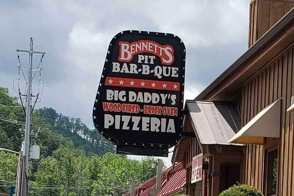 Top 5 Lunch Restaurants in Gatlinburg You Need to Try