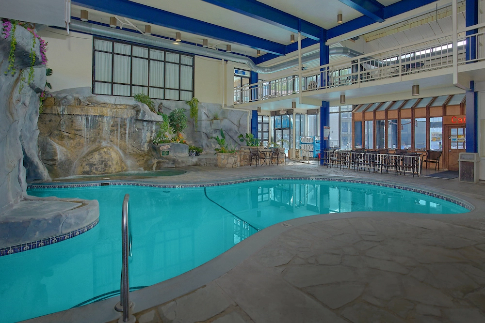 Why our Gatlinburg Hotel With an Indoor Pool is the Best Choice for Families